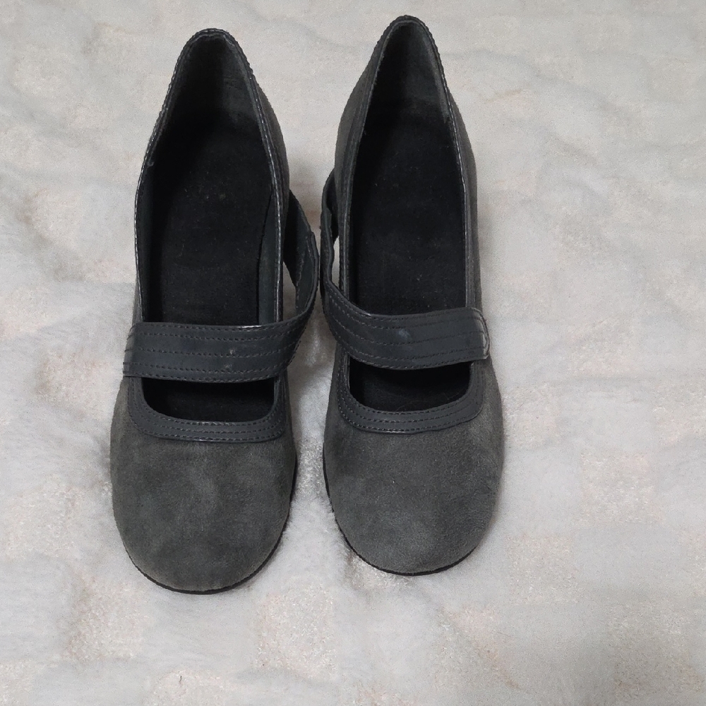 Elegant Gray Women's Heels